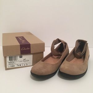 Clarks Medora Nina flat with ankle strap
